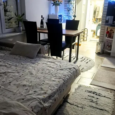 Josephine Apartment