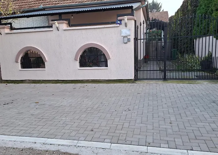 Josephine * 苏博蒂察